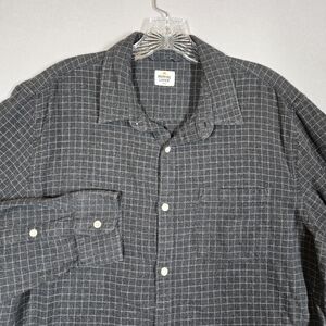 Marine Layer Men's Flannel Button Down Size Large Washed Black Windowpane Print